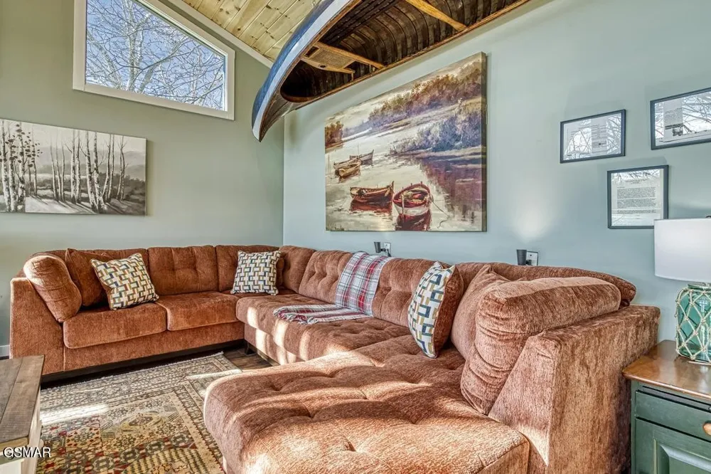 1421 Highway 139 Dandridge, TN 37725