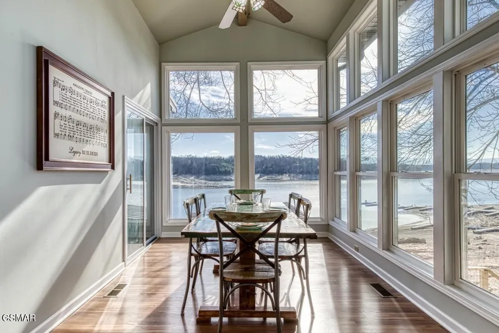1421 Highway 139 Dandridge, TN 37725