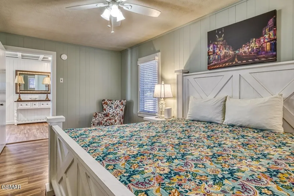 1421 Highway 139 Dandridge, TN 37725