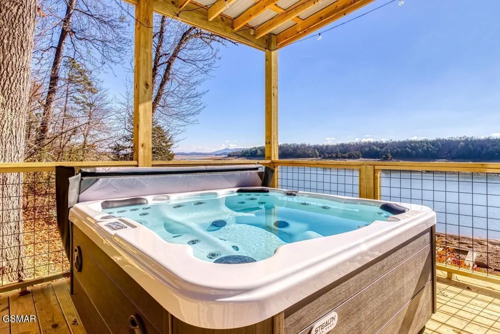 1421 Highway 139 Dandridge, TN 37725