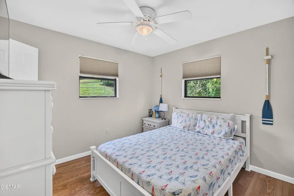 1537 Kinder Lane Dandridge, TN 37725