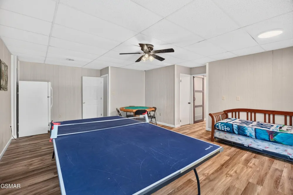 1537 Kinder Lane Dandridge, TN 37725