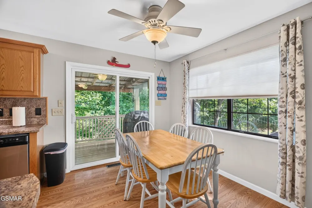 1537 Kinder Lane Dandridge, TN 37725