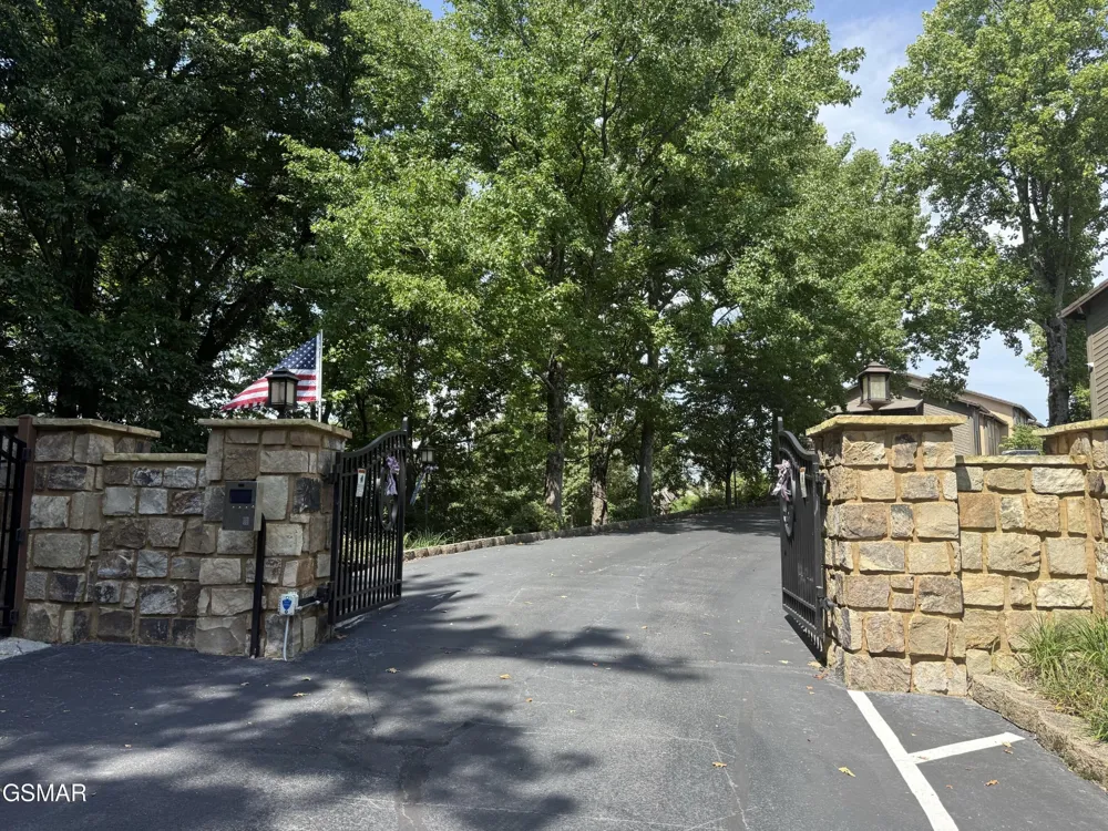 1050 Ski View Drive #108 Gatlinburg, TN 37738