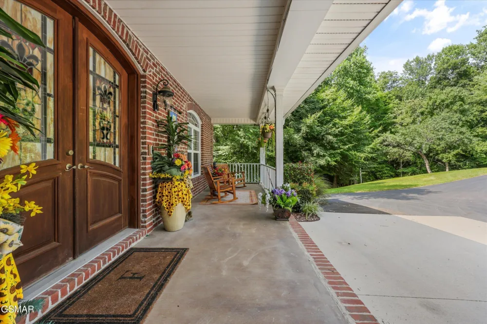 860 Black Fox Harbor Road Washburn, TN 37888