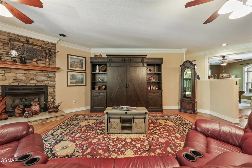 860 Black Fox Harbor Road Washburn, TN 37888
