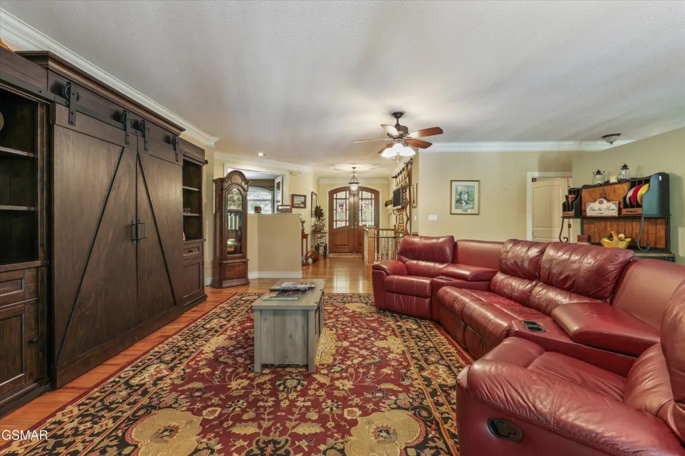 860 Black Fox Harbor Road Washburn, TN 37888