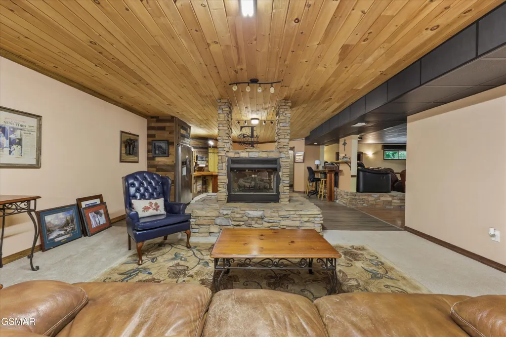 860 Black Fox Harbor Road Washburn, TN 37888