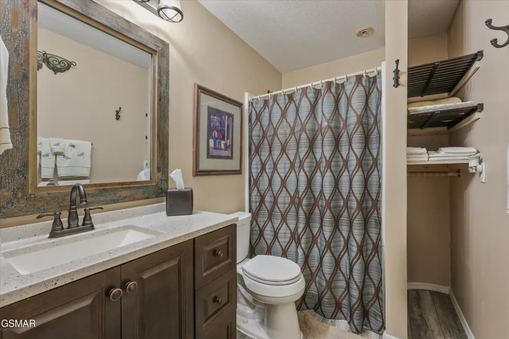860 Black Fox Harbor Road Washburn, TN 37888