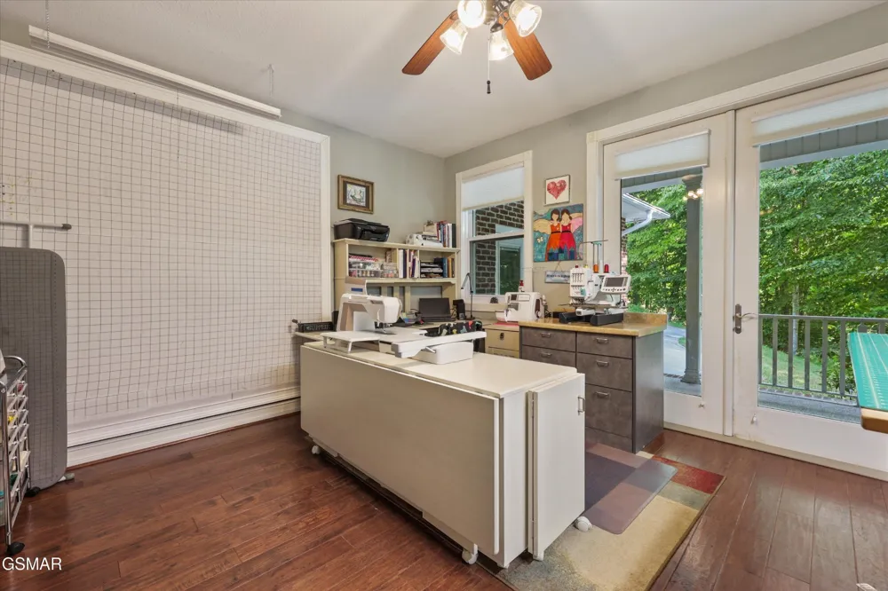 860 Black Fox Harbor Road Washburn, TN 37888