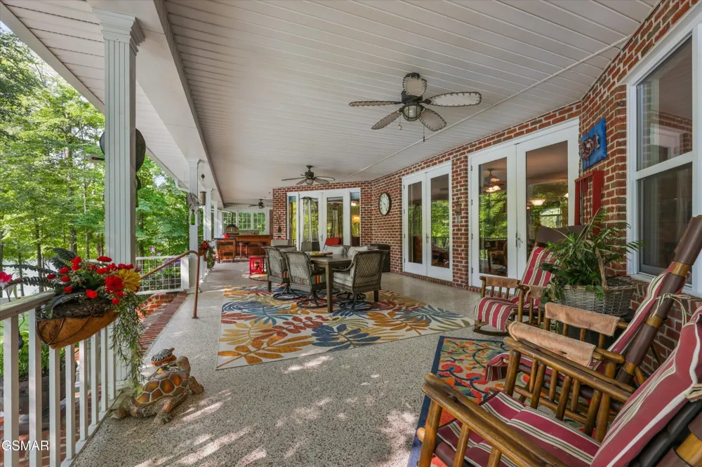 860 Black Fox Harbor Road Washburn, TN 37888