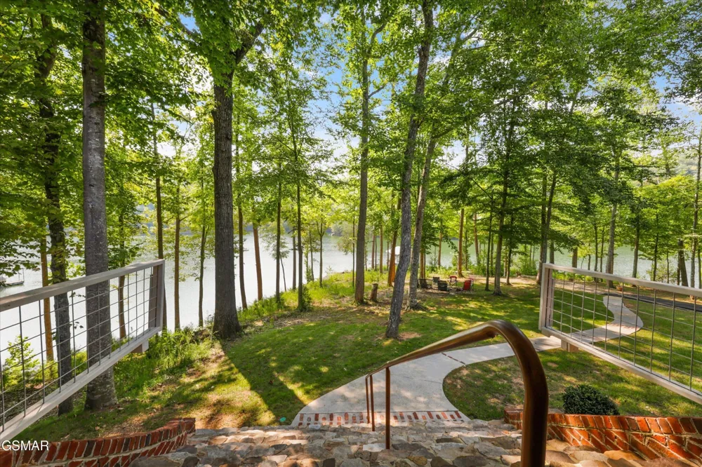 860 Black Fox Harbor Road Washburn, TN 37888