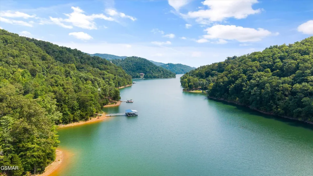 860 Black Fox Harbor Road Washburn, TN 37888