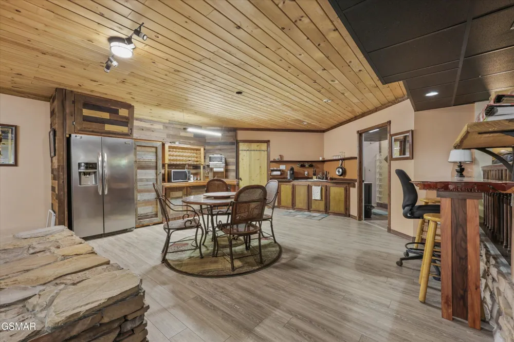 860 Black Fox Harbor Road Washburn, TN 37888