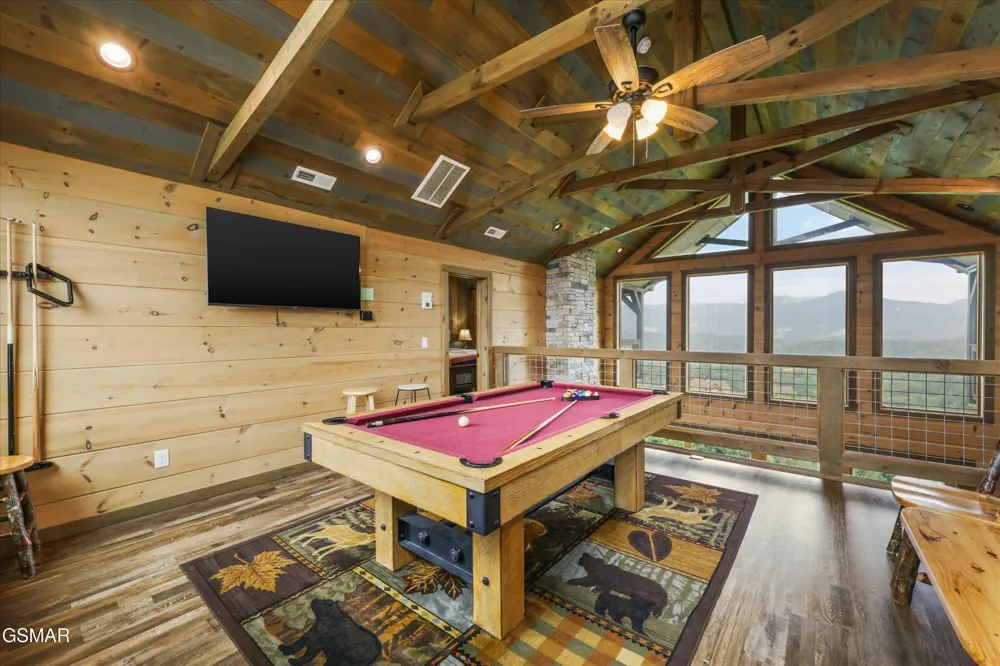 912 Piney Butt Way Gatlinburg, TN 37738
