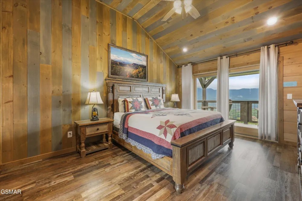 912 Piney Butt Way Gatlinburg, TN 37738