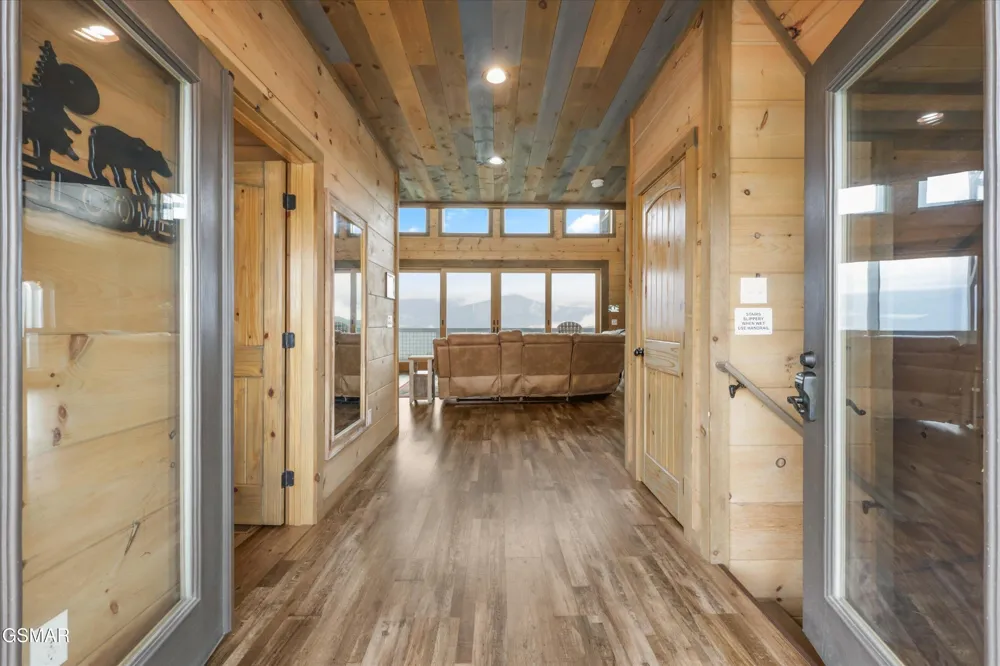 912 Piney Butt Way Gatlinburg, TN 37738
