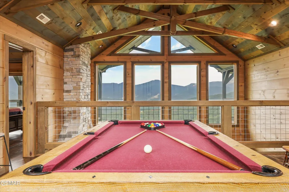 912 Piney Butt Way Gatlinburg, TN 37738