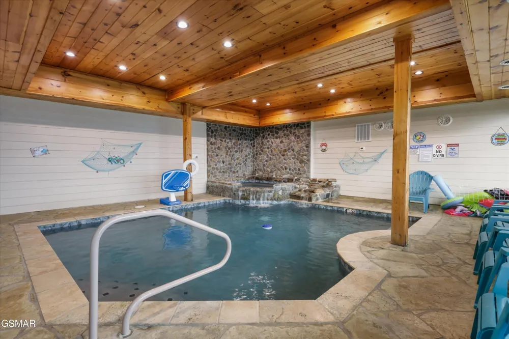 912 Piney Butt Way Gatlinburg, TN 37738