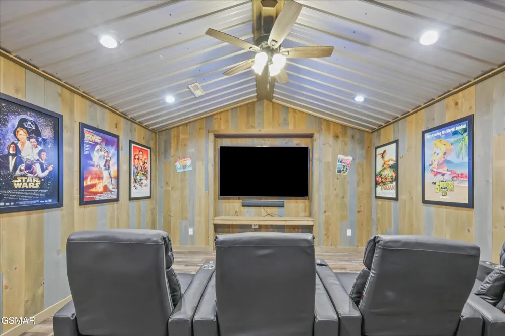 912 Piney Butt Way Gatlinburg, TN 37738