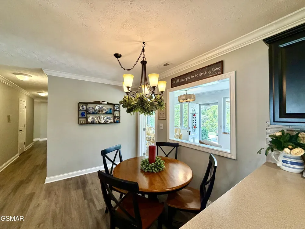 1230 Owens Lane Dandridge, TN 37725