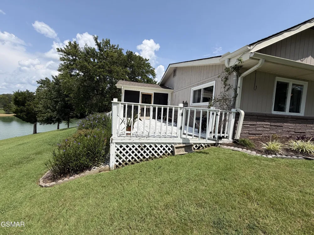 1230 Owens Lane Dandridge, TN 37725