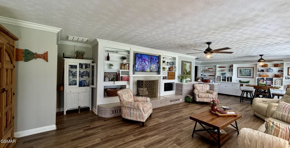 1230 Owens Lane Dandridge, TN 37725