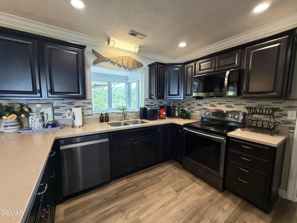 1230 Owens Lane Dandridge, TN 37725