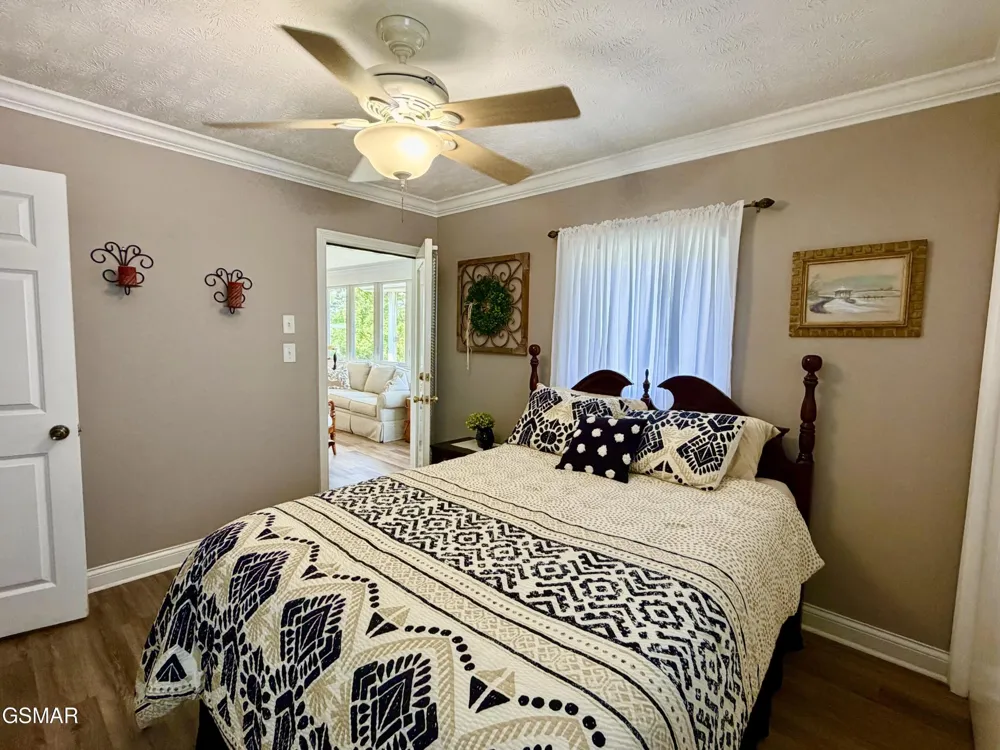 1230 Owens Lane Dandridge, TN 37725