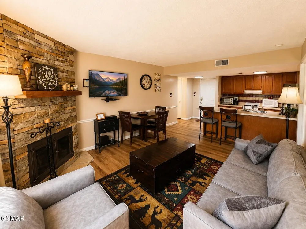 1380 Ski View Drive #2103 Gatlinburg, TN 37738