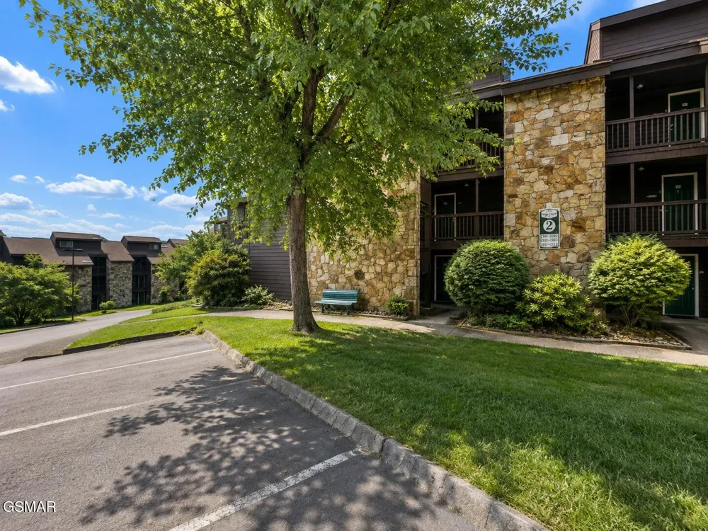 1380 Ski View Drive #2103 Gatlinburg, TN 37738