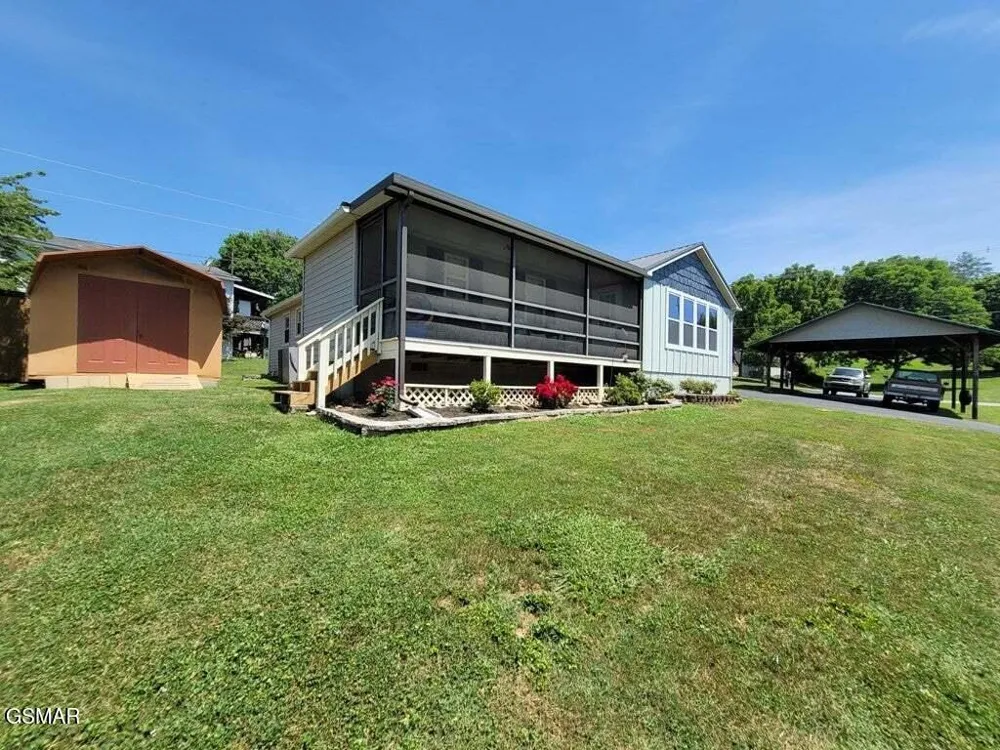 3310 Winston Street Pigeon Forge, TN 37863