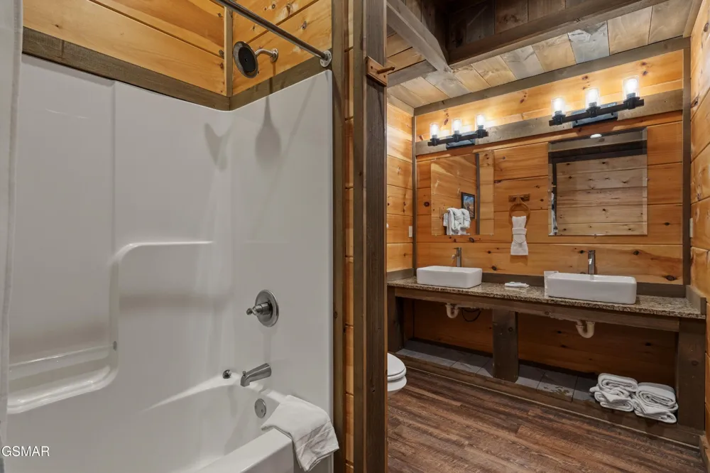 244 Stone Fence Lane Gatlinburg, TN 37738