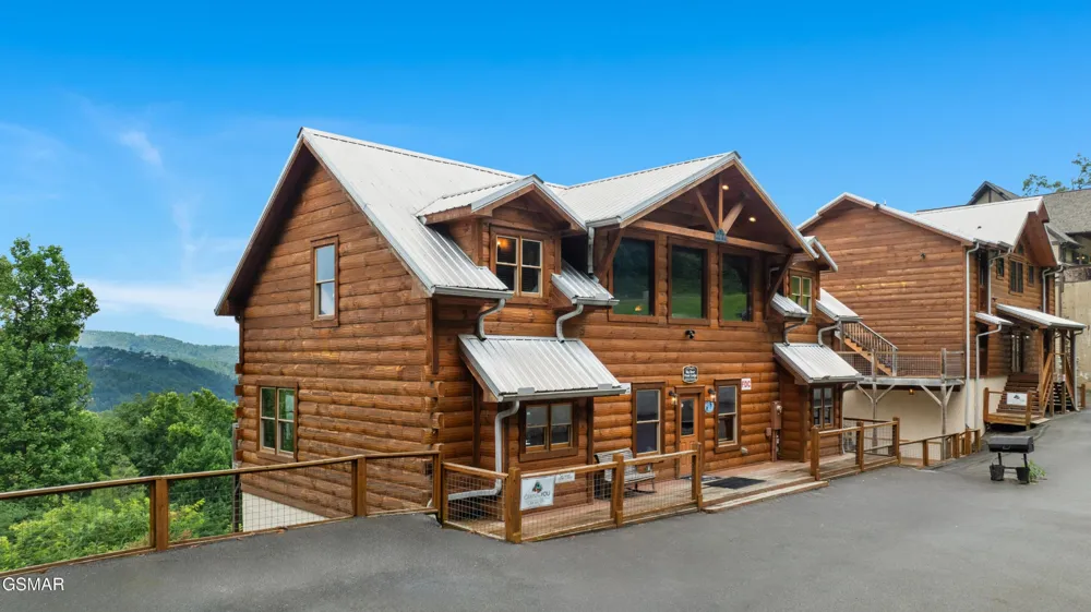 244 Stone Fence Lane Gatlinburg, TN 37738