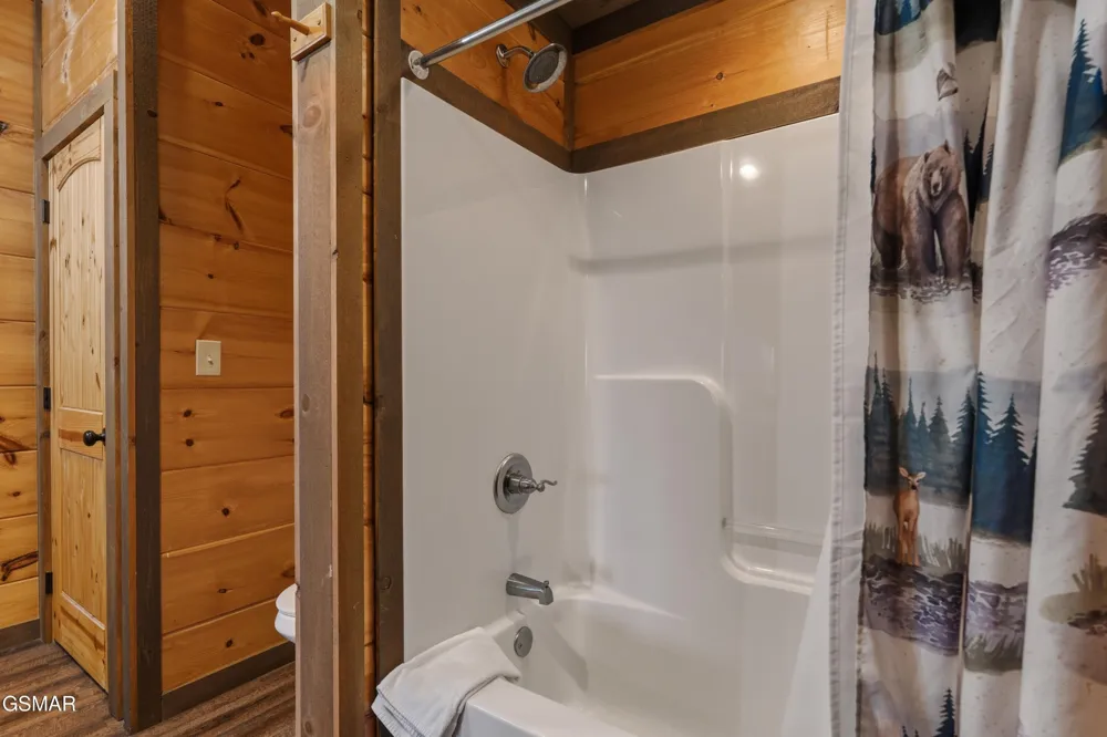 244 Stone Fence Lane Gatlinburg, TN 37738