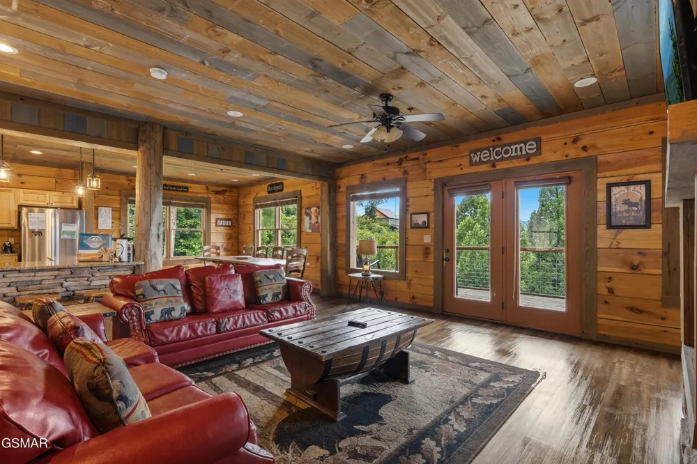 244 Stone Fence Lane Gatlinburg, TN 37738