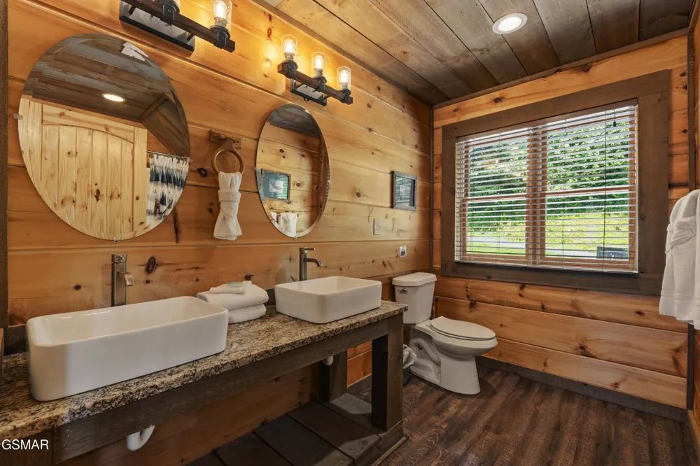 244 Stone Fence Lane Gatlinburg, TN 37738
