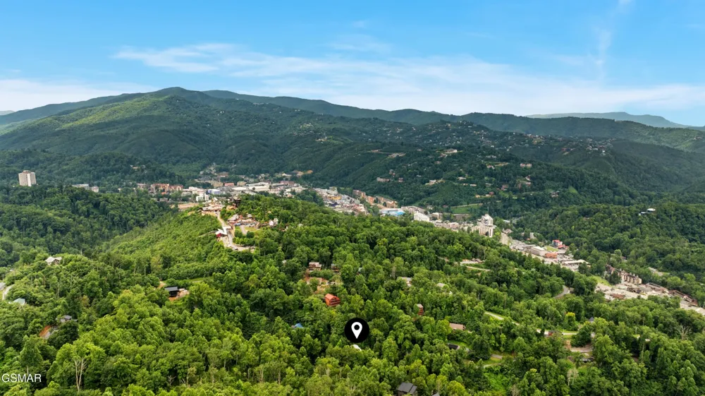244 Stone Fence Lane Gatlinburg, TN 37738