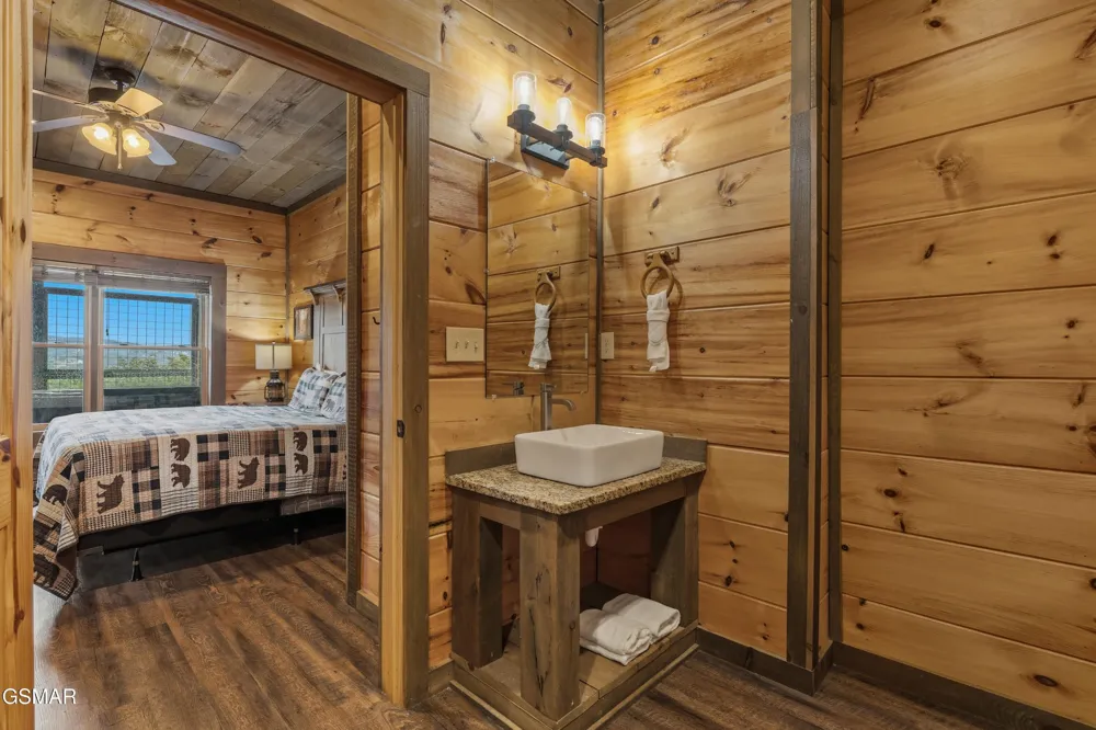 244 Stone Fence Lane Gatlinburg, TN 37738