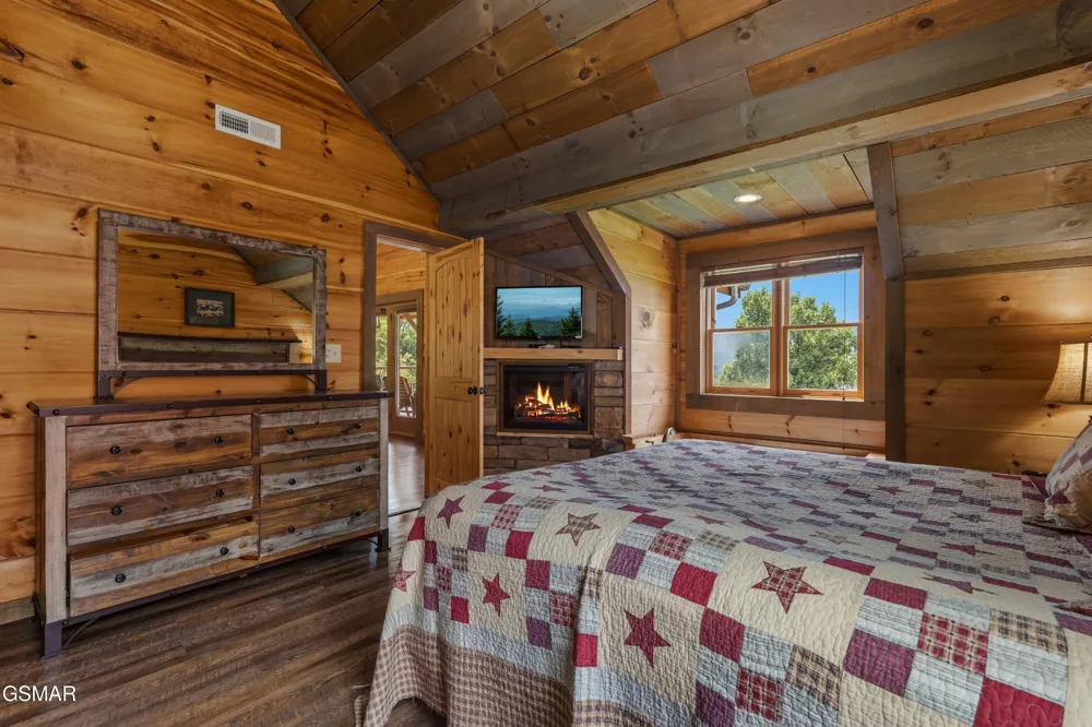 244 Stone Fence Lane Gatlinburg, TN 37738