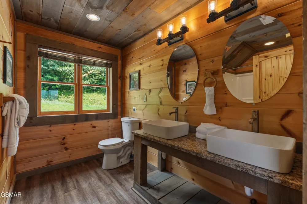 244 Stone Fence Lane Gatlinburg, TN 37738