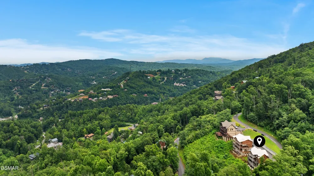 244 Stone Fence Lane Gatlinburg, TN 37738