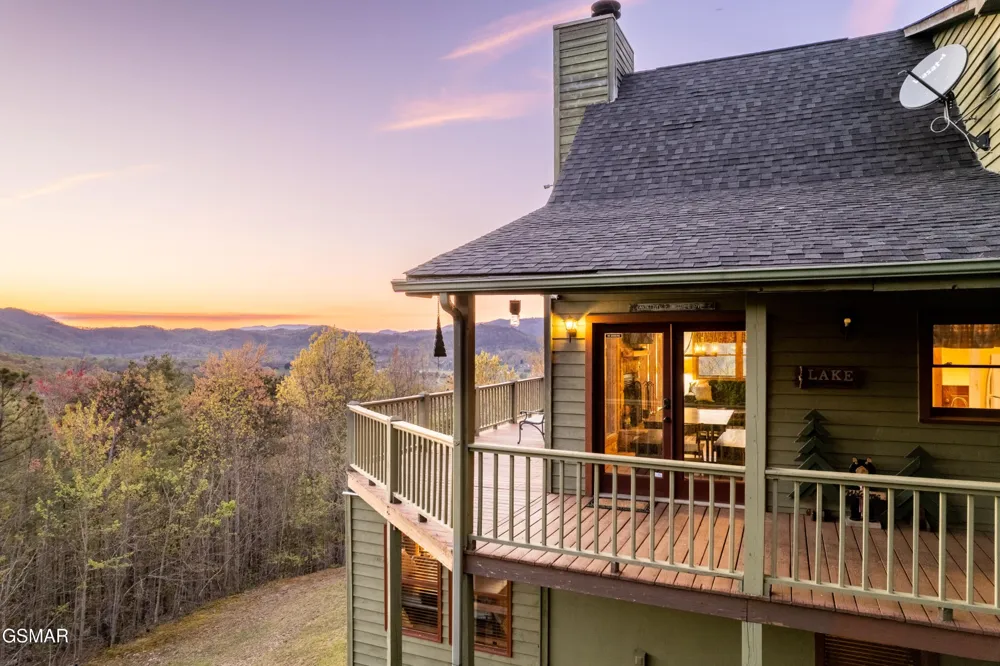 3670 Marian Lake Way Sevierville, TN 37862