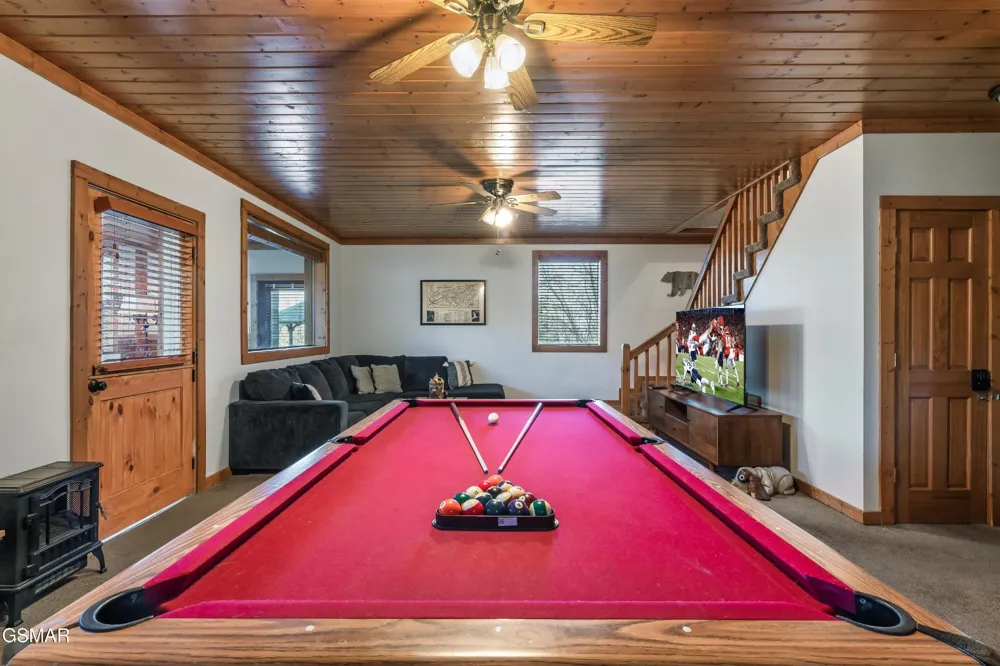3670 Marian Lake Way Sevierville, TN 37862