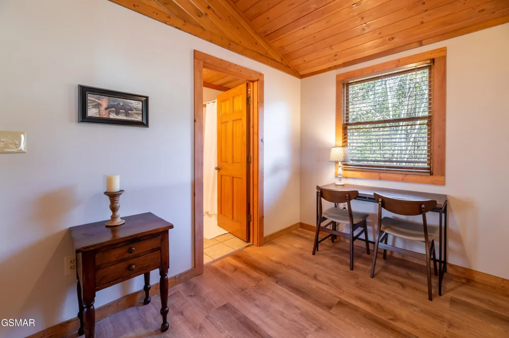 3670 Marian Lake Way Sevierville, TN 37862