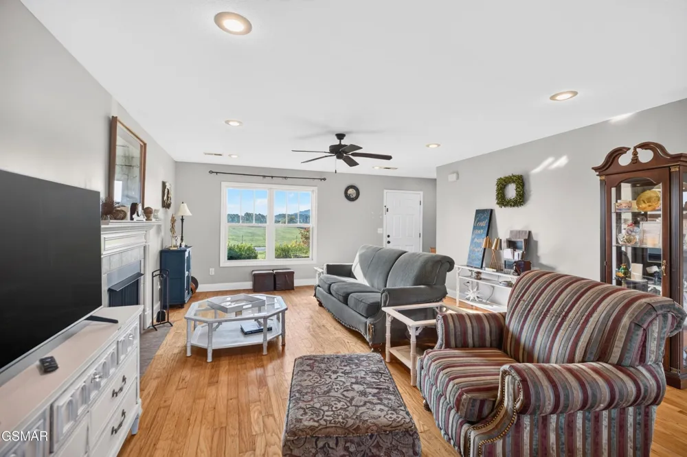 536 Elmer Walker Road Jonesborough, TN 37659