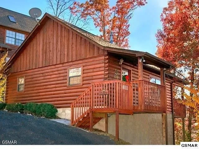 1540 Bears Den Way Sevierville, TN 37862