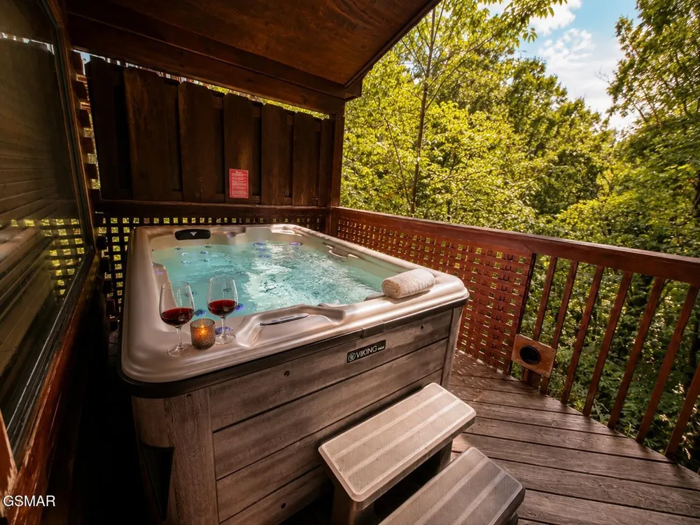 1540 Bears Den Way Sevierville, TN 37862