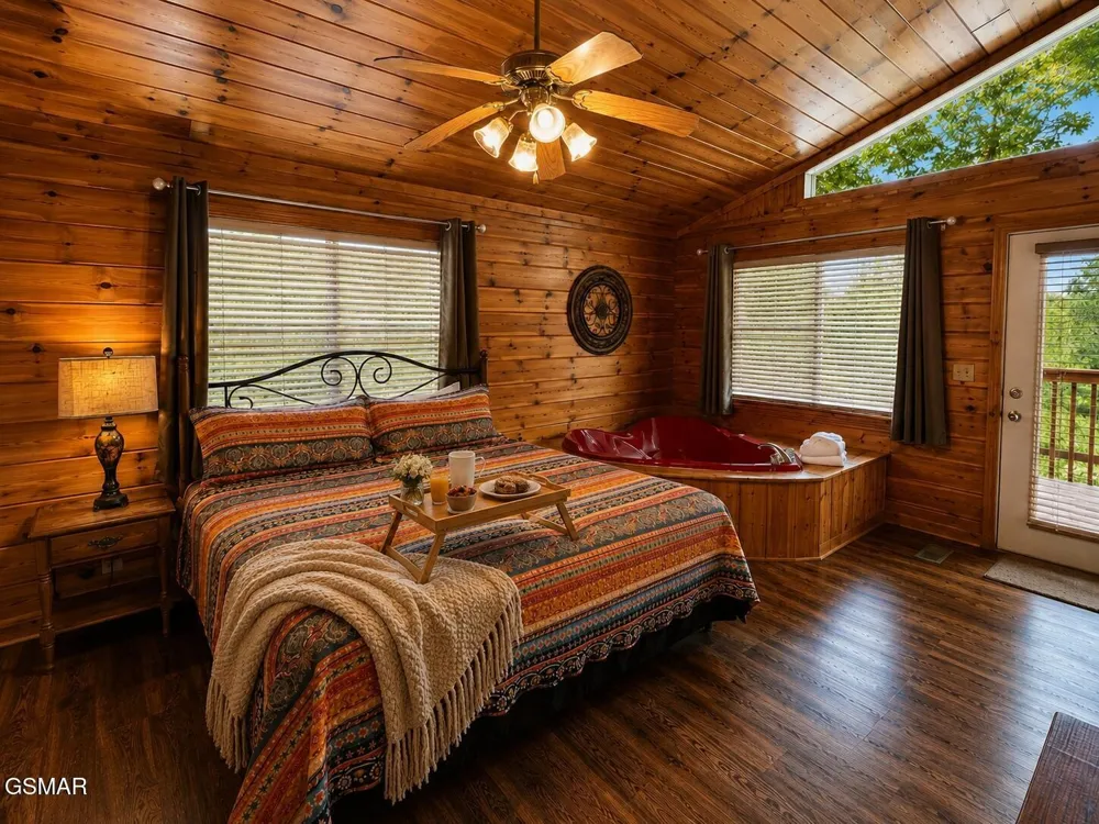 1540 Bears Den Way Sevierville, TN 37862