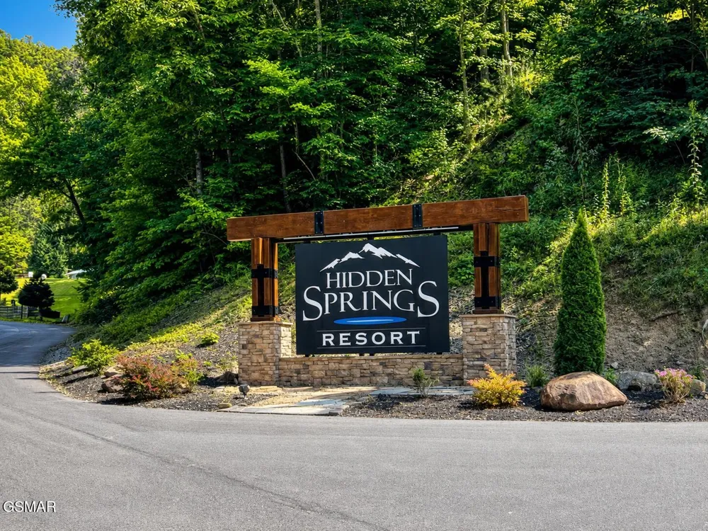 1540 Bears Den Way Sevierville, TN 37862